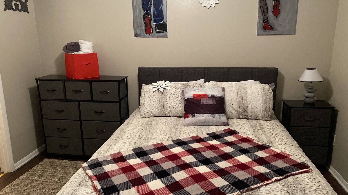 Sherwood Park Apartment | Cozy Huntsville studio apartment
