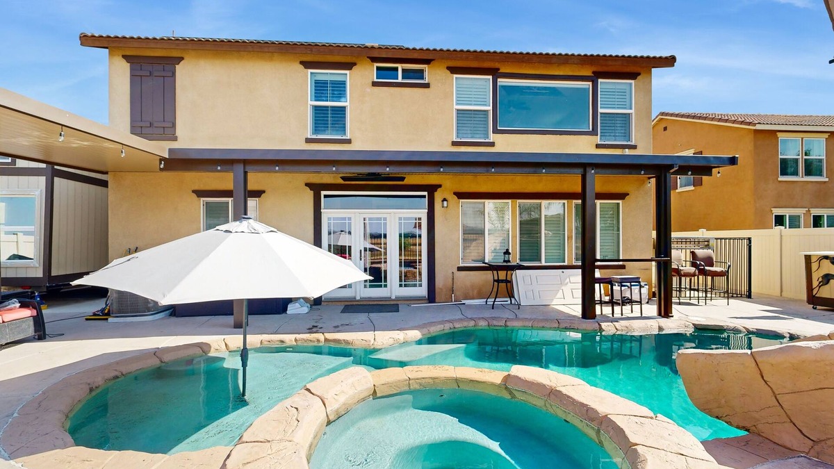 Perris House | Cozy In-Law Home with pool and hot tub access, WiFi, and modern appliances