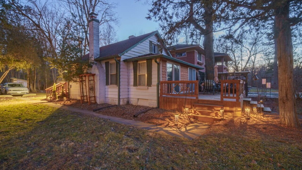 Indianapolis Cottage | Cozy Indianapolis Riverside Home on White River