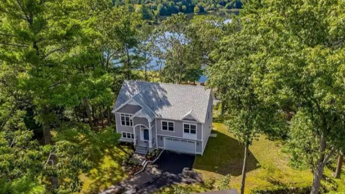 Unionville House | Cozy Lake Garda Home-Baby/Kid/Pet Friendly
