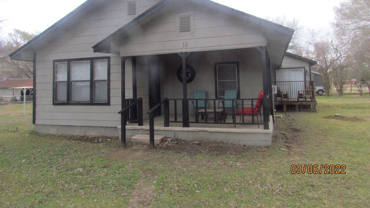 Gordonville House | Cozy Lake Texoma Retreat!! Family Sized Home!
