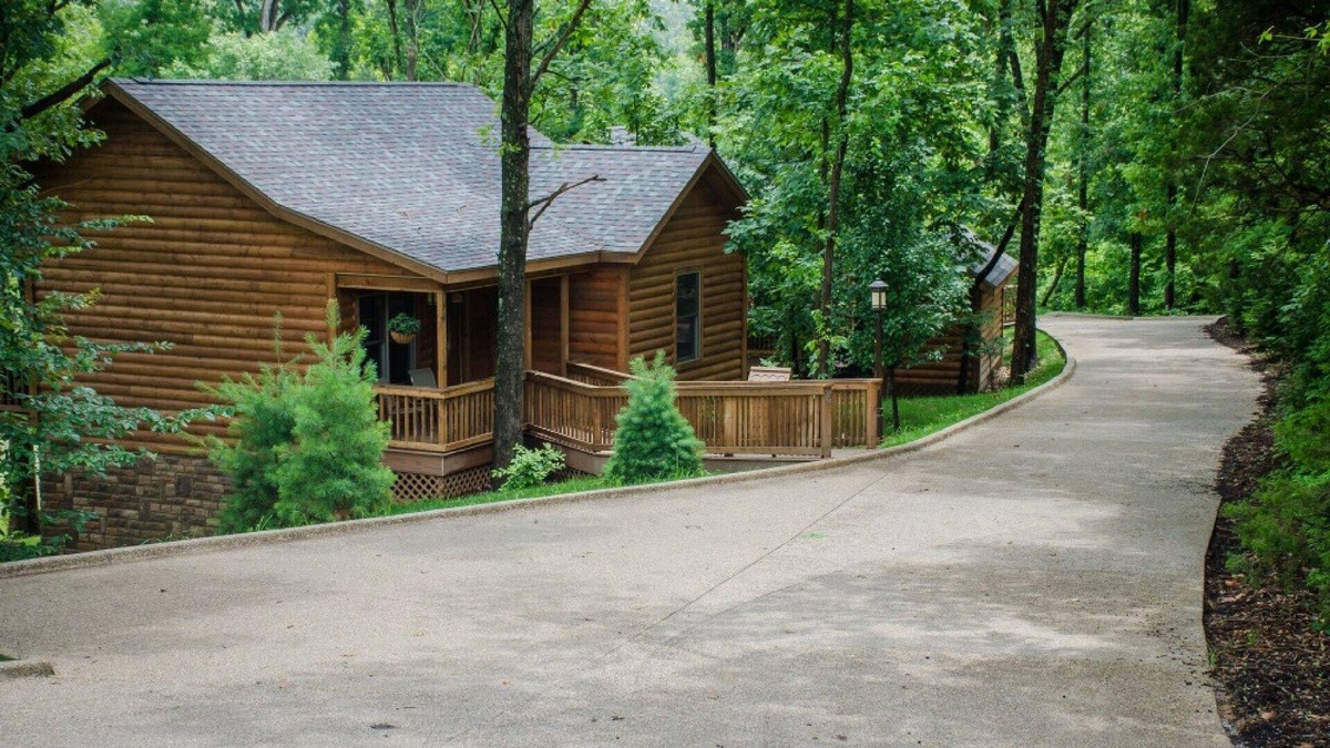 Carbondale Cabin | Cozy lakefront cabin, Giant City State Park, wineries, lakes, Shawnee Forest