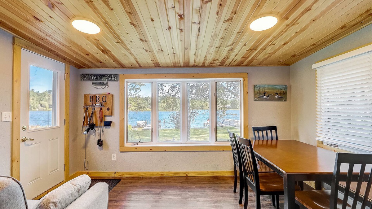 Town of Westfield Cabin | Cozy Lakefront Cottage