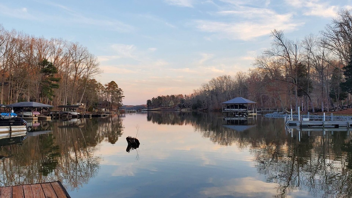 Bowling Green House | Cozy Lakehouse on Quiet Cove