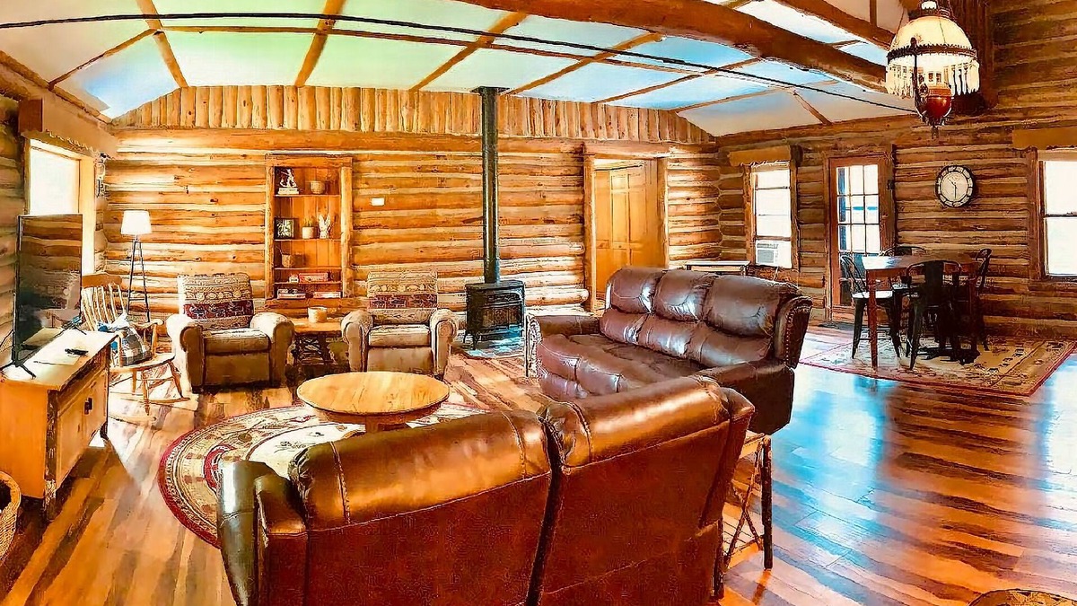 Lake George Cabin | Cozy Large Lakeside Cabin! Near West & Lake George