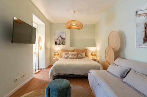 Merces Apartment | Cozy Lisbon Flat with Terrace