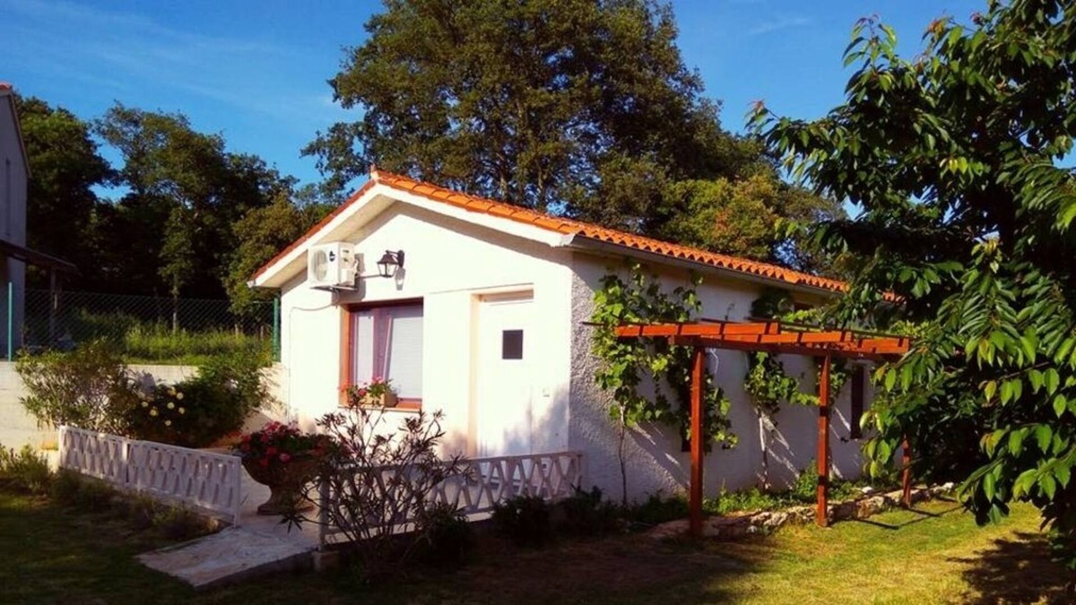 Valtura Cottage | Cozy little houses for outdoor recreation