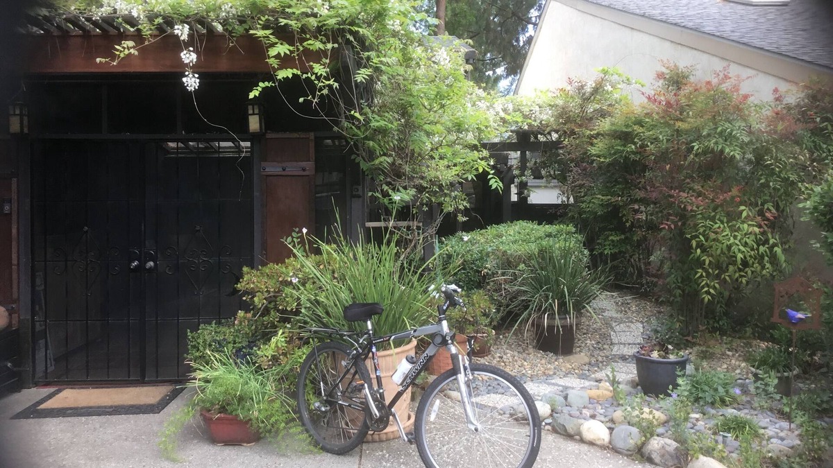Covell Park House | Cozy Location, close to the University and shopping , by the Greenbelt park