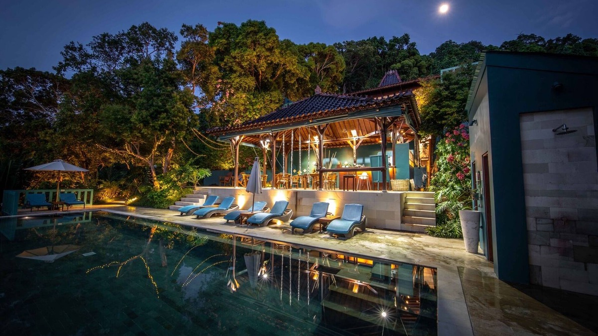 El Nido Villa | Cozy Loft Villa with Balcony and Seaviews in El nido.