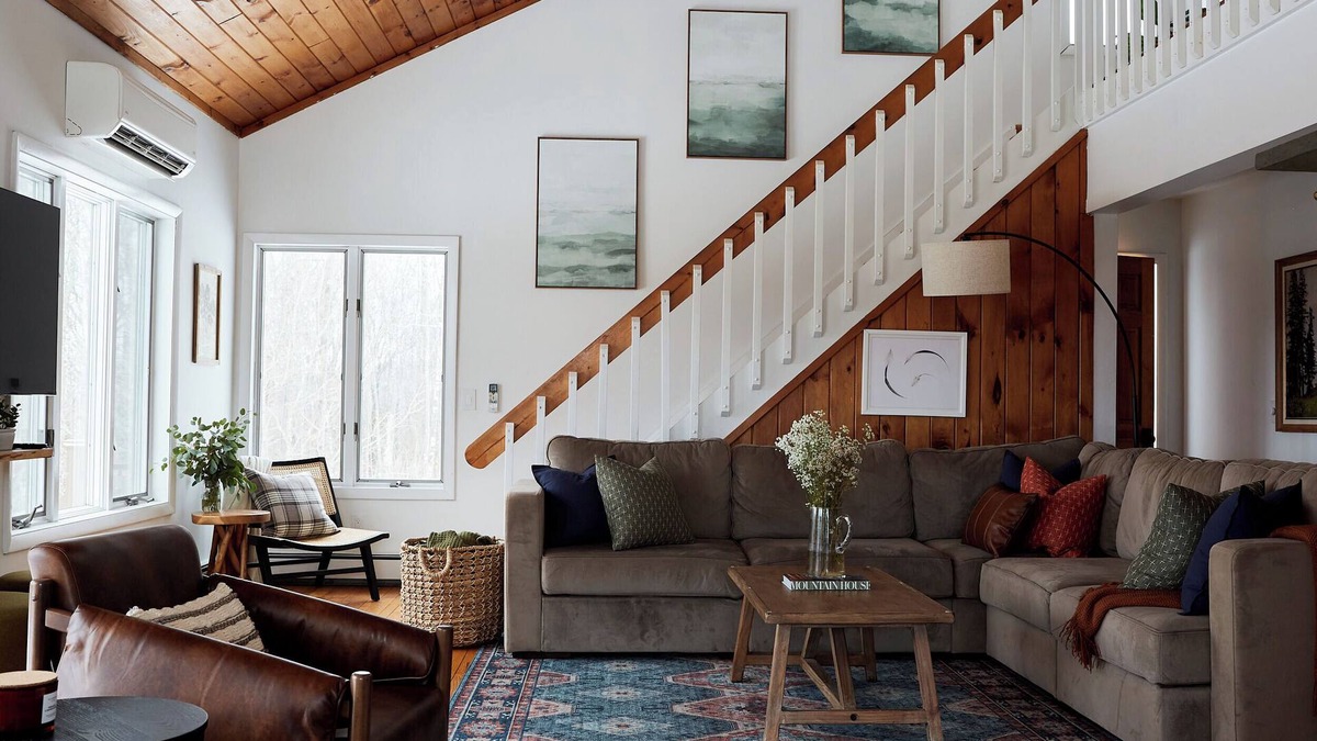 Jewett House | Cozy Lux Mountain Lodge-Hot Tub-Mountain Views-10min to Skiing-Windham Hunter