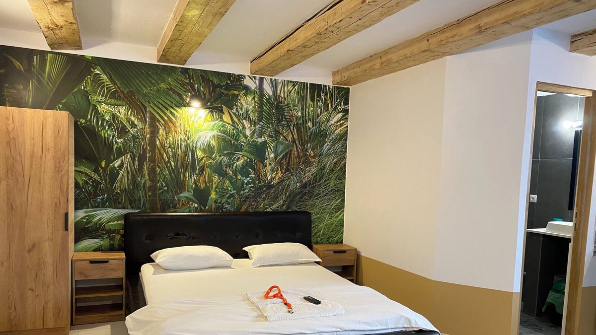 Craiova Apartment | Cozy luxurios central Studios Free Wifi Free Parking