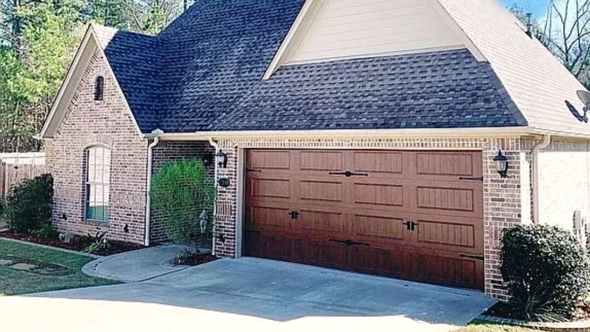 Tyler House | Cozy luxury w/pool, trails & backyard privacy