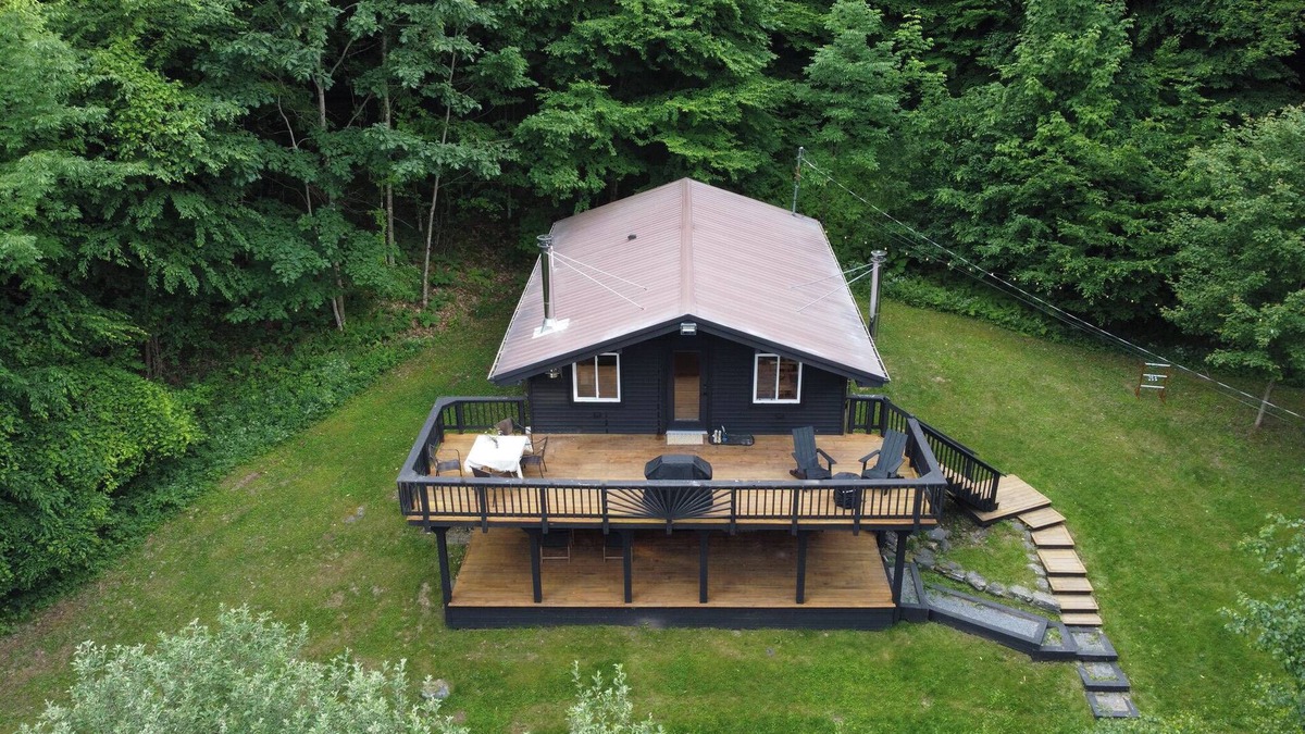 Arkville Ski Chalet | Cozy & Modern Catskills Cabin on 4 Acres with Wood Fired Hot Tub and Firepit