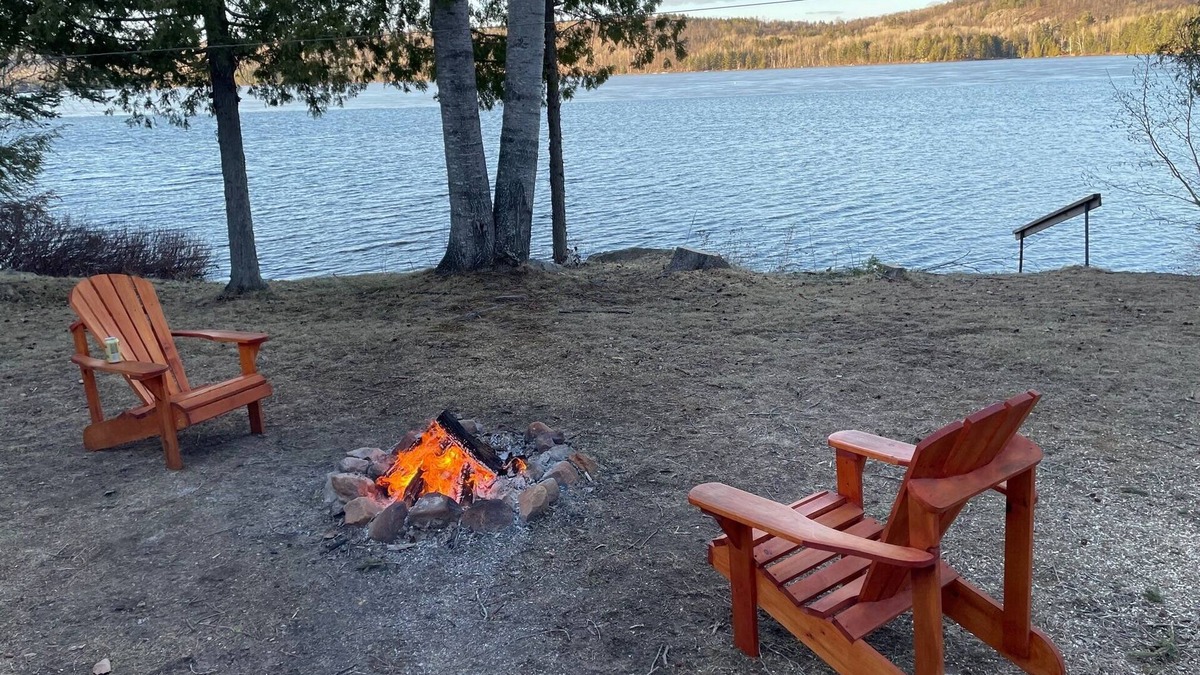 Madawaska Valley House | Cozy, modern cottage lots of space, perfect waterfront for swimming/water fun!