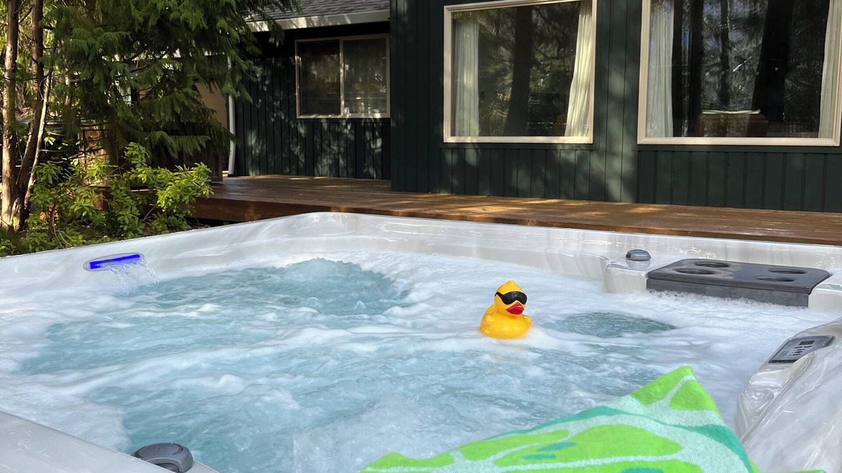Mount Hood Village House | Cozy Mountain Home with Hot Tub and Wifi in Rhododendron