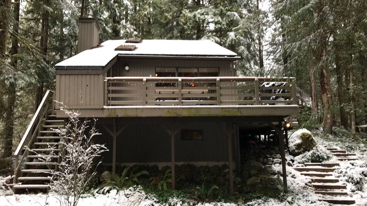 Glacier House | Cozy Mt Baker SnowLine Cabin