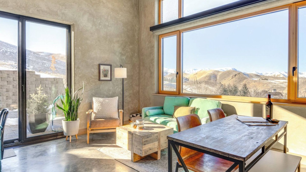Hailey Apartment | Cozy new eco studio + loft in fantastic Hailey with WiFi, AC, Amazing views!