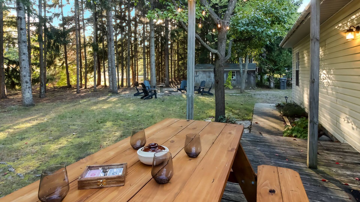 Northport Cottage | Cozy & New - Walk to Lake Michigan & Northport's shops, restaurants, and bars.