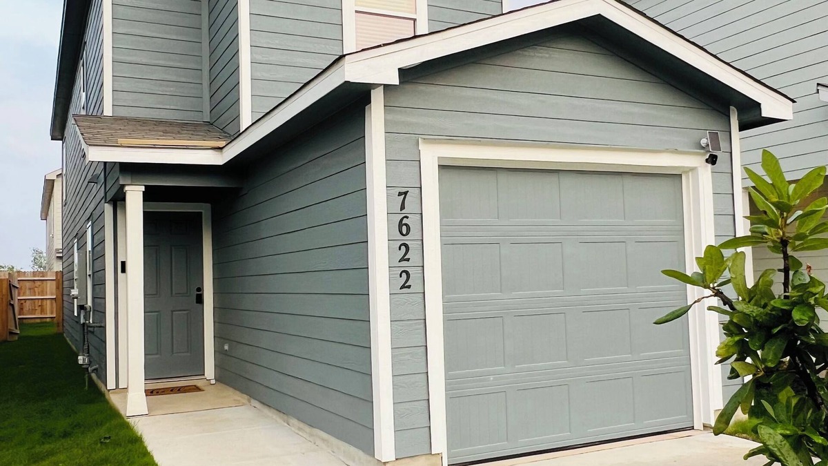 San Antonio House | Cozy newly built home next to Alamo Ranch and Seaworld San Antonio, TX.