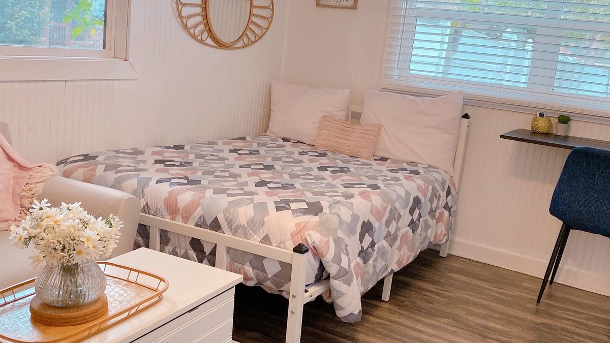 Brunswick House | Cozy, nice & private guesthouse & Fast Wi-Fi