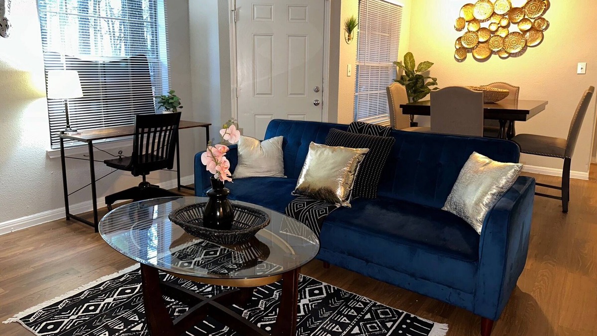Houston Apartment | Cozy North Houston 1BDR KING BED