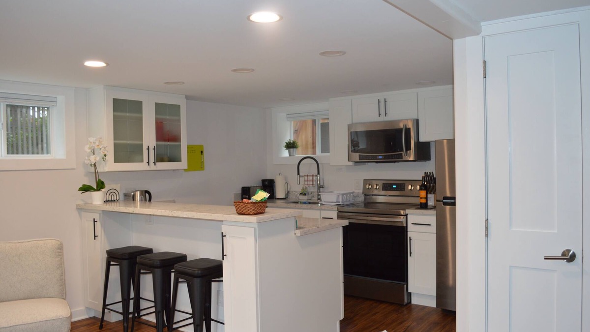 Crown Hill Apartment | Cozy North Seattle 1-Bedroom with Private Patio Near Park Hiking Trails