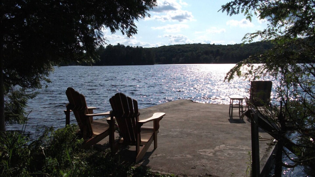 Minden Hills Cottage | cozy old fashioned cottage in the heart of beautiful Haliburton Highlands