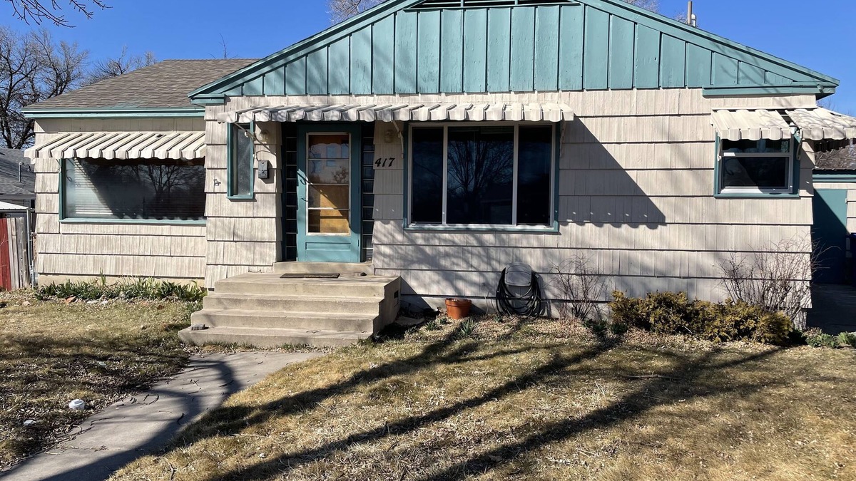 Logan House | Cozy Older Home Close to Campus, Downtown and Outdoor fun. Kid and Pet Friendly!