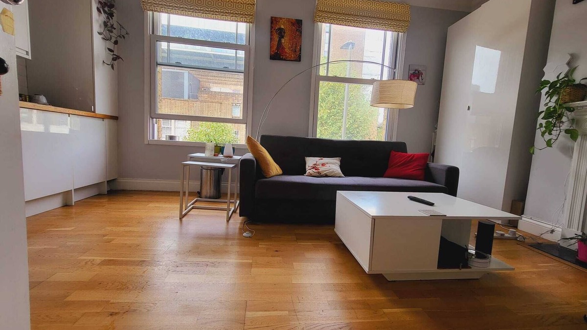 Latchmere Apartment | Cozy one-bedroom flat in Clapham Junction.