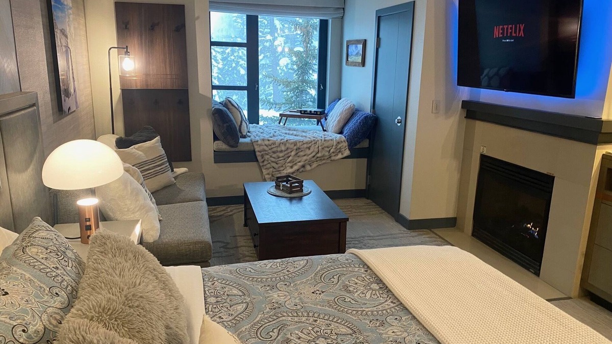 Mammoth Lakes Apartment | Cozy & Pet friendly Studio at Monache Resort in Village