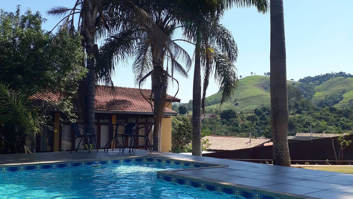 Lindoia House | Cozy place wifi 250 MB pet-friendly