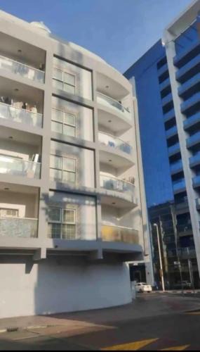Al Muraqqabat House | Cozy pods near dxb