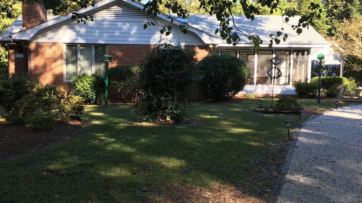 Sunset Beach House | Cozy, Quiet, 1.8 Miles From Sunset Beach! WiFi, Cable, Pets OK!