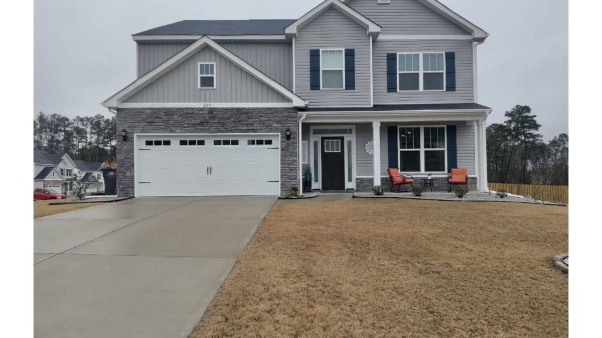 Gracewood House | Cozy & Quiet Area Mins From The Town!