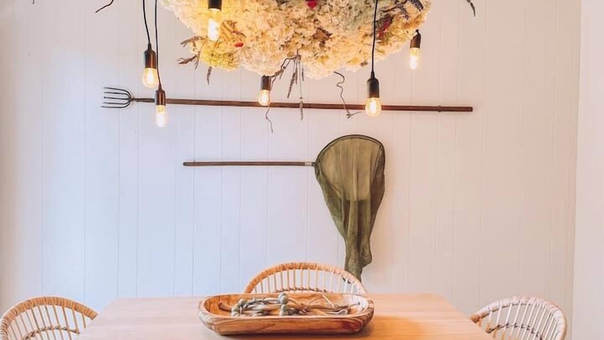 Dowagiac House | Cozy Quiet at Mill Pond Cottage