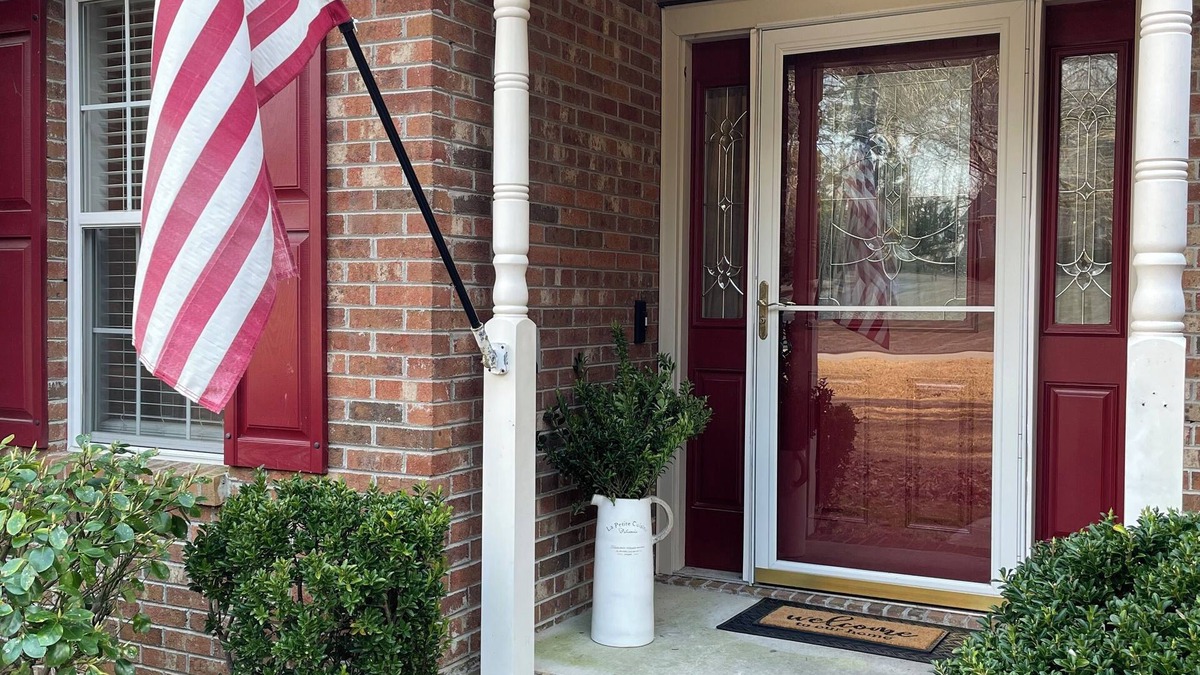Jacksonville House | Cozy Quiet Private Home in Established Neighborhood Close to Base & Beach!