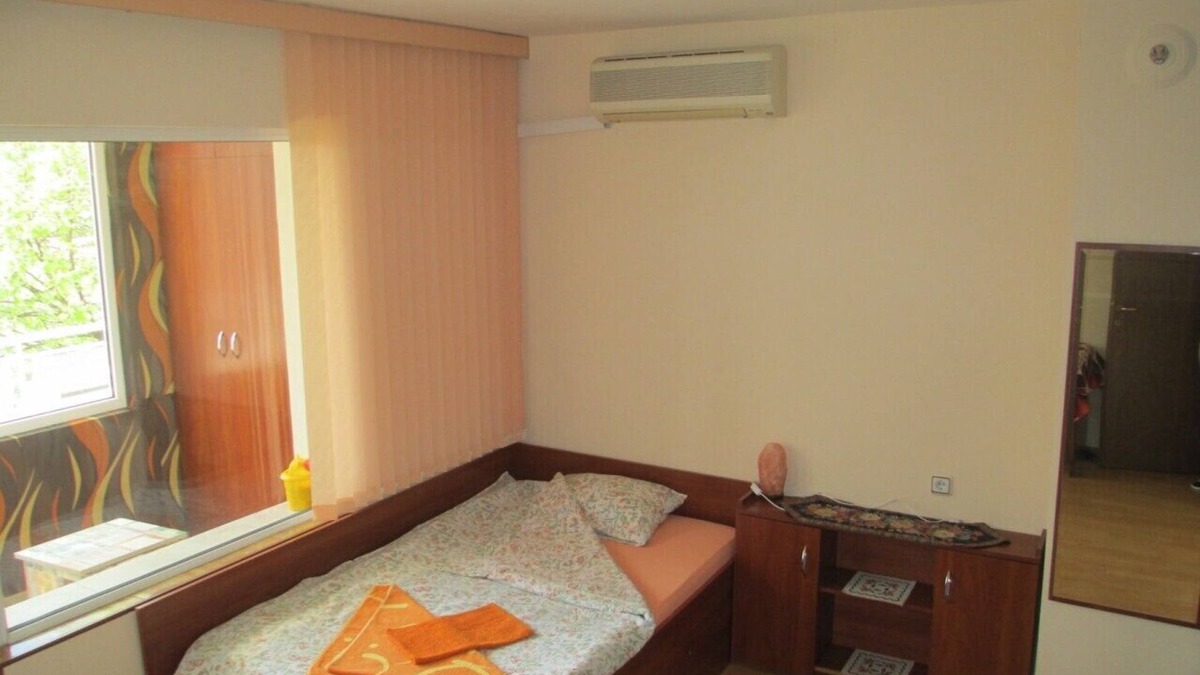 Hristo Botev Apartment | Cozy quiet studio apartment in central Varna