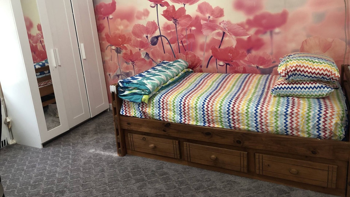 Valley Stream House | Cozy, rarely available room perfect for studying/ relax and easy to commute