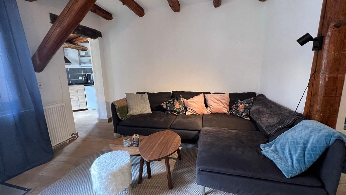La Salle-les-Alpes Apartment | Cozy Renovated Apartment · Mountain Village Peace · Near Ski Lifts · Wifi