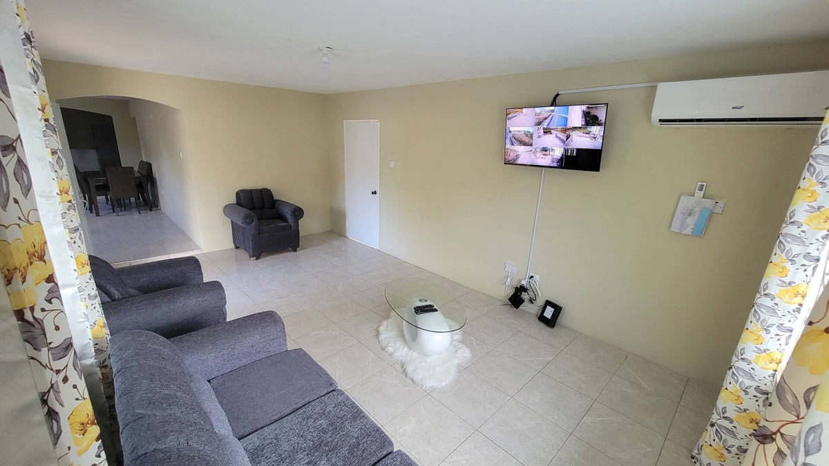Albion Resort | Cozy resort in charming Montego Bay with AC, WiFi