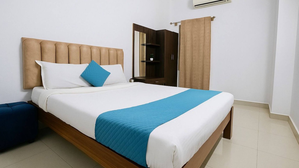 Mysore Apartment | Cozy retreat 3-bedroom apartment in enchanting Mysuru with AC