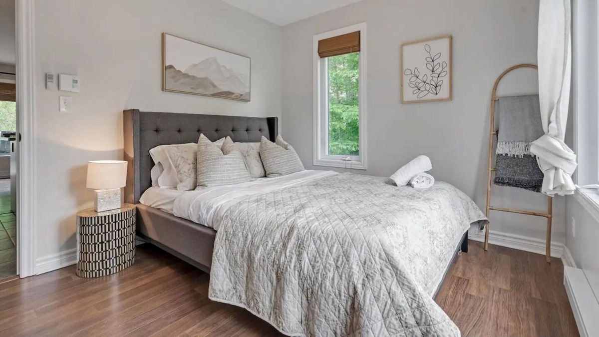 Mont Ste. Marie Condo | Cozy Retreat in Mont. St. Marie - 2 Queen Beds (Pet-Friendly!)