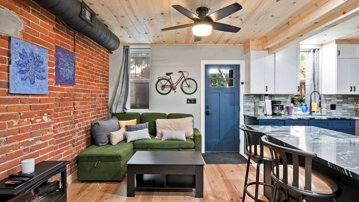 Five Points Apartment | Cozy Retreat in Downtown Denver
