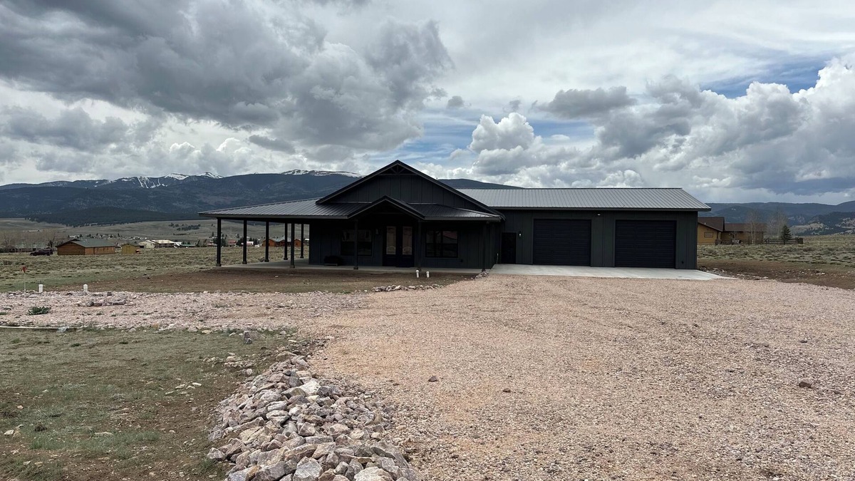 Eagle Nest House | Cozy retreat located in the perfect location for views of the mountains and lake