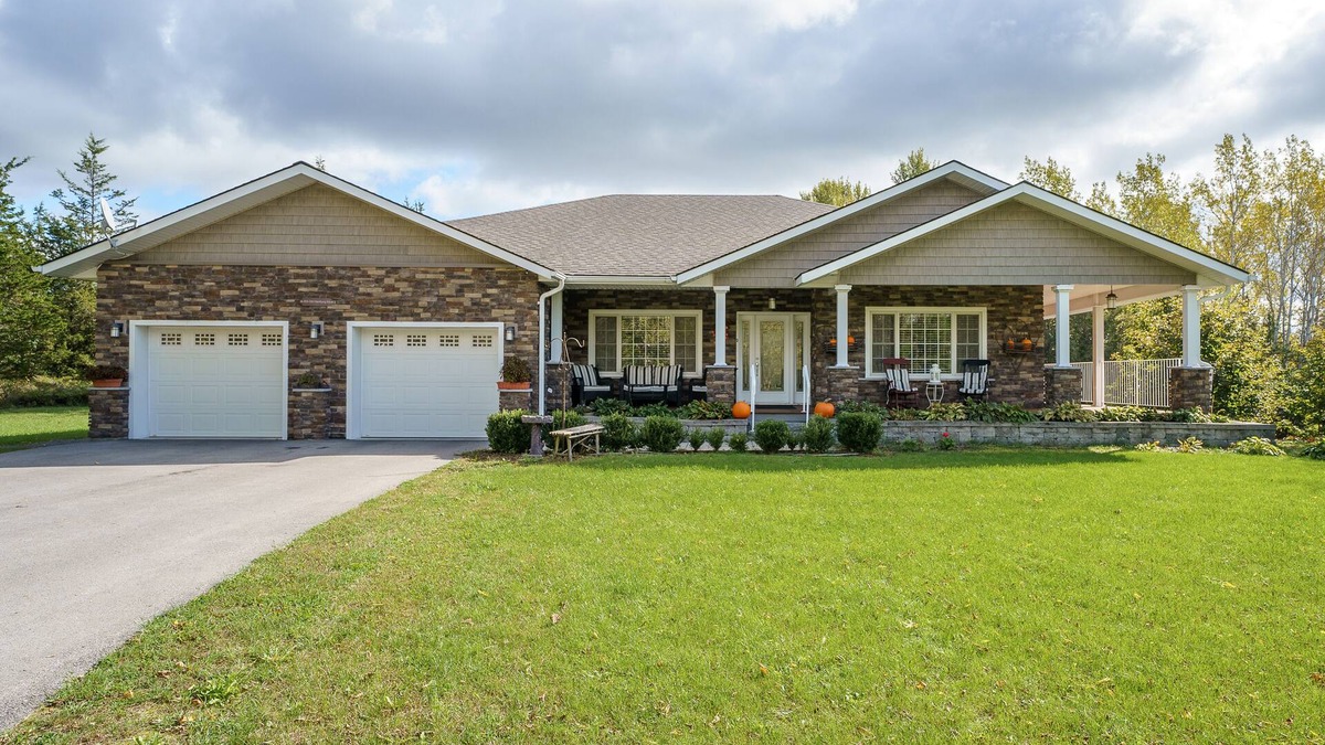 Greater Napanee House | Cozy Retreat On The Eastside Estate (8guests)