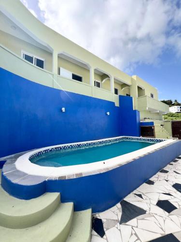 Lower Prince's Quarter Apartment | Cozy Retreat With Stunning View