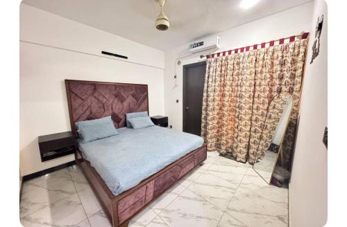 Karachi Apartment | Cozy Room For Rent