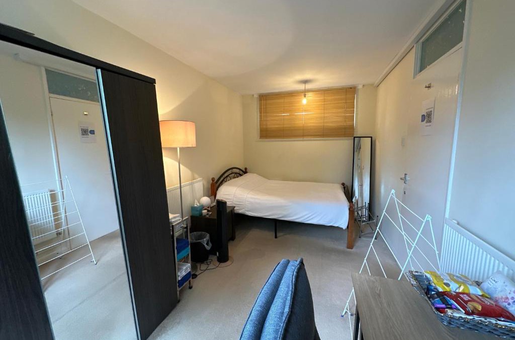 Canary Wharf House | Cozy Room in Shared Home near Canary Wharf