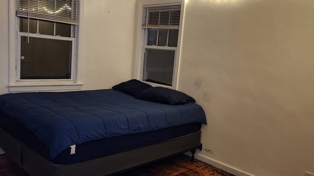 Linden House | Cozy room with a homely feel in Linden