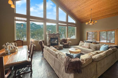 Summit Park House | Cozy Rustic Escape Near Park City Adventures